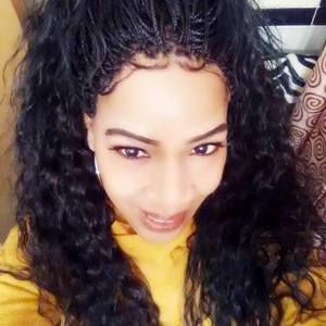 Meet your Posher, Latonya